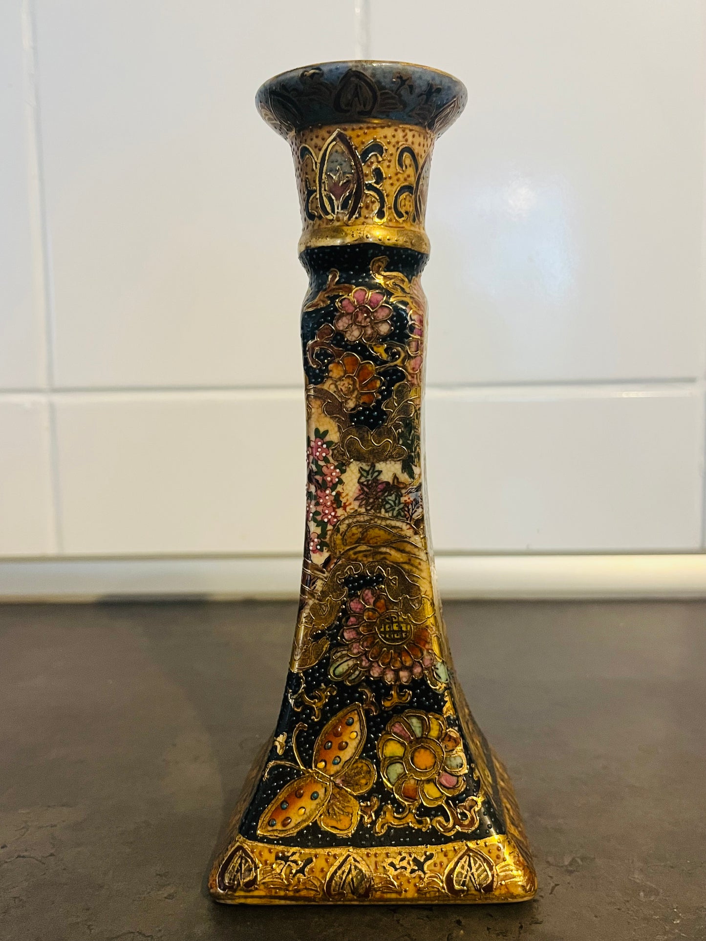 Satsuma-Stílusú Porcelán Váza 20. század Kína