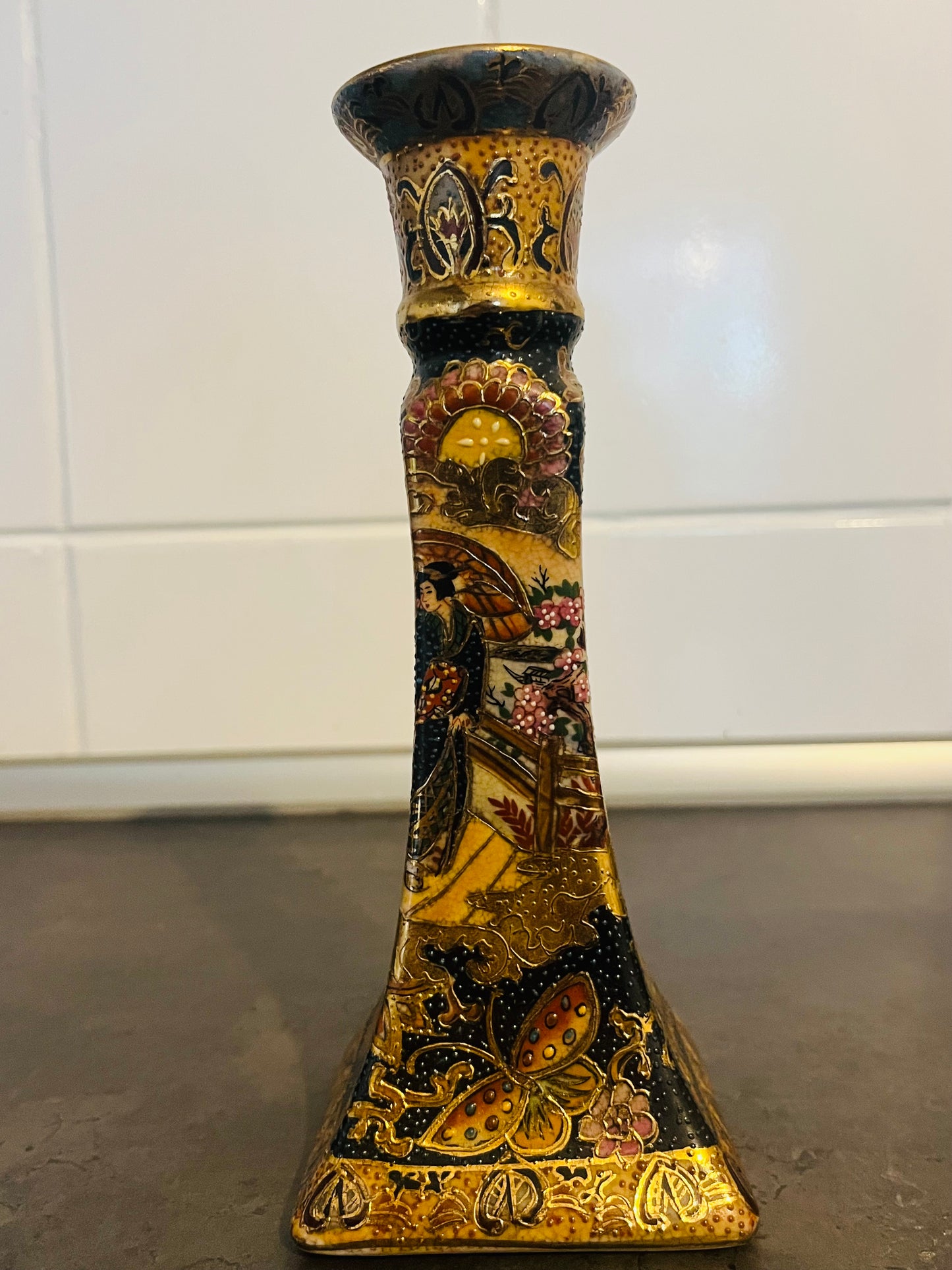 Satsuma-Stílusú Porcelán Váza 20. század Kína