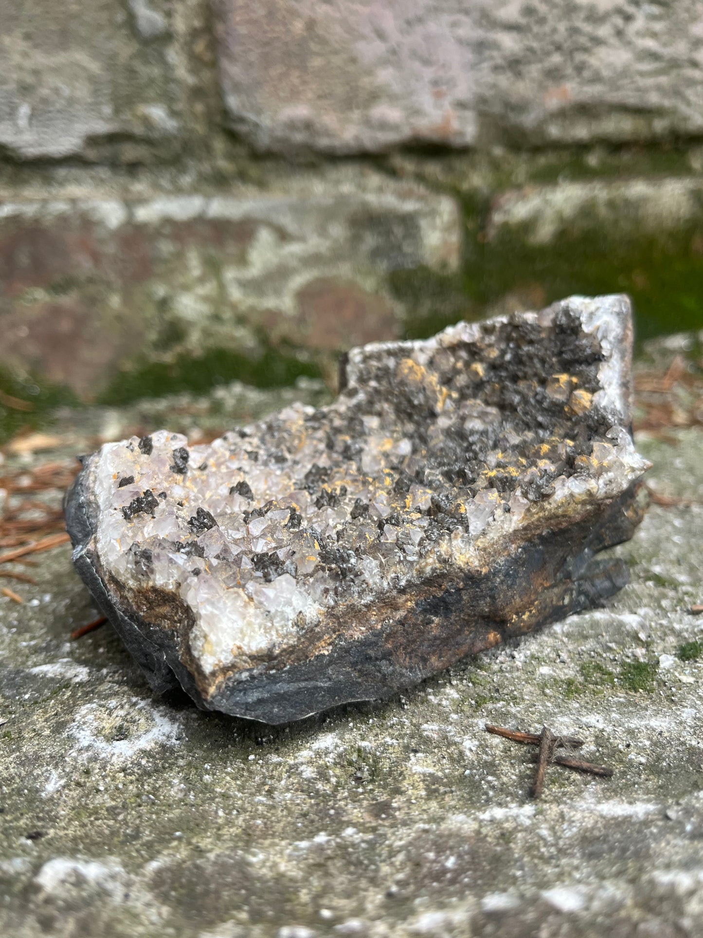 Világos Ametiszt Geothite